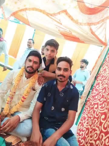 आज दिनांक 21/06/2023 को ग्रह ग्राम पपरेडू में शादी समारोह में सामिल हुआ।❤️🙏
#yashrawatpapredu #jilaupadhyakshshivpuri #yashcongresh #vidhansabha23karera #papredu #karera #shivpuri #Congress