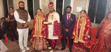 News24 CG के संपादक श्री संजय शर्मा जी को सुखमय वैवाहिक जीवन की ढेरों बधाई एवं शुभकामनाएँ 💐🌸 ईश्वर आपको सर्वदा प्रसन्न रखें।
#News24cg #cgnews24 #news24 #cgblog #cgnews #cgblogger #karnisena #karnisenaparivar #karnisenacg