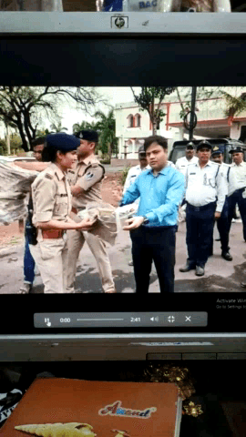कटनी नगर: अब यातायात विभाग के काम में बाधक नहीं बनेगी बारिश,पुलिस अधीक्षक ने यातायात पुलिस कर्मियों को वितरित किये रेनकोट
#katni_