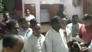 ଟିକିରି: ଓଡ଼ିଆ ଚଳଚିତ୍ରରେ ଅସାମ୍ବିଧାନିକ ଭାଷା ପ୍ରୟୋଗ ହୋଇଥିବାରୁ ବହୁଜନସମାଜ ତରଫରୁ ଆଜି ଟିକିରି ଥାନାରେ ଅଭିଯୋଗ ପରେ ରଖିଲେ ପ୍ରତିକ୍ରିୟା