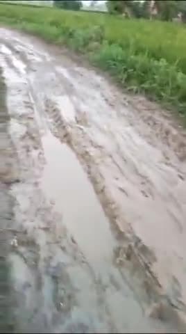 गदरपुर: जल संस्थान वालों की लापरवाही #ग्राम चंदनपुरा नंबर 3#dmusn #govtuk #socialmed#groundlevelwater