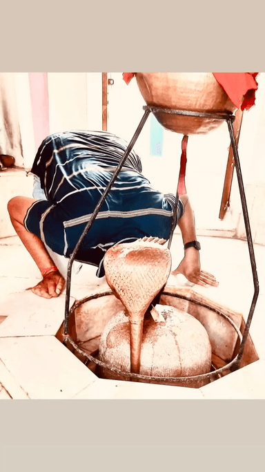 मलमास के बाबा भोलेनाथ महाराज जी की कृपा सभी भक्तों पर बनी रहे।
#हरहरमहादेव 
#ओमनमशिवाय 
#मलमास