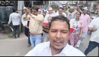 #AAP_फिरोजाबाद के साथियों के साथ #मणिपुर_घटना के खिलाफ विरोध प्रदर्शन यात्रा निकालते हुए ।