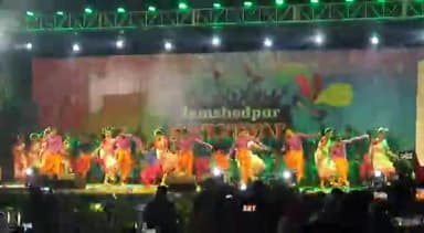आज विश्व आदिवासी दिवस पर आयोजित किया गया पूरा धूम धाम से मनाया जमशेदपुर में #जोहार झारखंड @jamshedpurlive