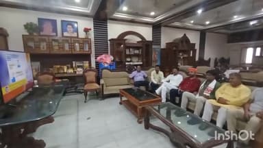 #प्रधानमंत्री #मोदी के #मन की #बात को #बूथ #संख्या 290 पर सुना।