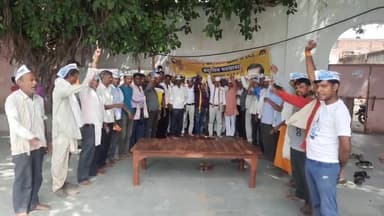 #सबलगढ़ को #जिला बनाने के लिऐ रामपुर के लोगों ने #आम _आदमी_पार्टी को जिताने का लिया निर्णय -#कर्नल_उमेश_वर्मा