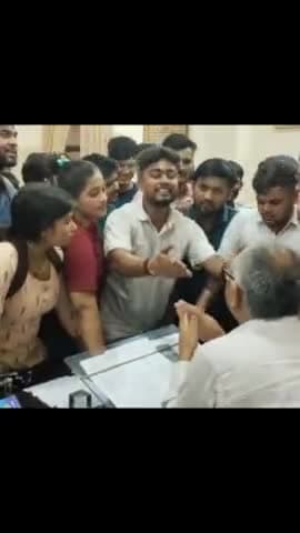 छात्र शक्ति की हुई जीत विश्वविद्यालय ने मांग की पूर्ण 🚩💪
#Amanpandey #amanpandeyaka #sdsuv #jnvu