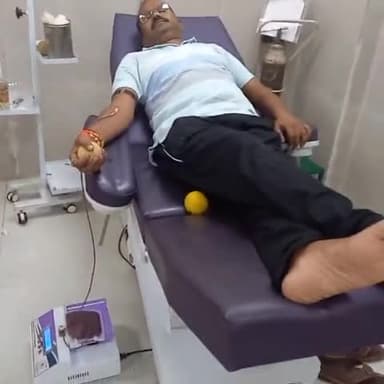 किसी अनजान जरूरत मंद को अपना रक्त देकर मदद की।
#रक्तदानजीवनदान