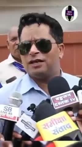 आज संविधान बदलने की बात हो रही है और जिस संविधान की बदौलत बड़े बड़े पदों पर बैठे नेता, मंत्री,चुप्पी साधे हुए है। #शर्मनाक
https://shuru.page.link/G6iHNkSYWyzGxqdQ8