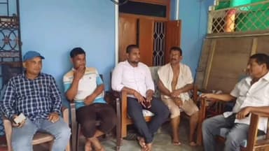 ଧୁଷୁରୀ: ଅସୁରାଳୀ ହାଇସ୍କୁଲର ପୂର୍ବତନ ପ୍ରଧାନ ଶିକ୍ଷକଙ୍କ ବିୟୋଗ ଖବର ପାଇ ବାସଭବନରେ ପହଞ୍ଚି ସମବେଦନା ଜଣାଇଲେ ଧାମନଗର ବିଧାୟକ