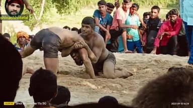 शाहगंज: https://youtu.be/EXxNgupIBhM?si=Q7uNUSViWPcb0RVo 
देखिए बहुत ही जबरदस्त दंगल बीडियो #dangalnews #dangal #kustichampiyan@