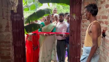 आज 18/9/2023 को पड़वा प्रखंड के छेछौरी पंचायत मे चलो करे आवास पुरा"अभियान के तहत प्रधान मंत्री आवास का गृह प्रवेश मे सम्मिलित होकर PM आवास का उद्घाटन की l.....
#dcpalamu