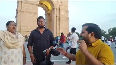 अलीगढ के पुत्र और माता का सुंदर संदेश
इंडिया गेट से #usehelmet