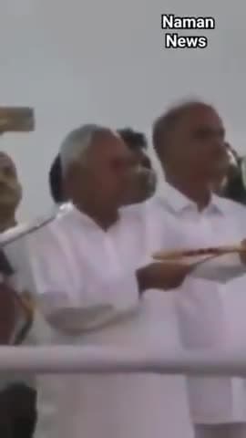 पटना ग्रामीण: मुख्यमंत्री नीतीश कुमार और राजद प्रमुख लालू प्रसाद यादव गांधी मैदान में 'रावण दहन' में शामिल हुए! #dashara #nitishkumar