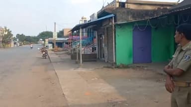 ଲଖନପୁର: କୋଶଳ ରାଜ୍ୟ ଦାବି ନେଇ ଦିଆଯାଇଥିବା ବନ୍ଦ ଡାକରାକୁ ପଞ୍ଚଗାଁରେ ସମର୍ଥନ କରି ଦୋକାନବଜାର ବନ୍ଦ