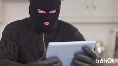 ଲଖନପୁର: ଚ୍ଛର୍ଲା ଗାଁରେ ଘରେ ପଶି ୩ ହଜାର ଟଙ୍କା ଓ ଟାବଲେଟ ଚୋରି କଲେ ଦୁର୍ବୃତ୍ତ, ଥାନାରେ ଅଭିଯୋଗ