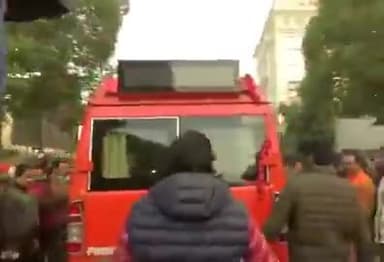 जयपुर के भवानी निकेतन कॉलेज में होंगे सुखदेव सिंह गोगामेड़ी के पार्थिव शरीर के अंतिम दर्शन 
#sukhdevsinghgogamedi