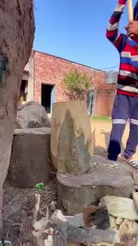 ढोलक का निर्माण कैसे होता है ?
How is Dholak made?
#dhol #dholak #dholki #dholban #dholmaker #dholproduction #dholplay