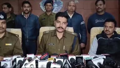 इंदौर: !!क्या इंदौर एड डीसीपी विश्वकर्मा को जानकारी है प्रभातफेरी किस भगवान की थी? देखिए विडियो!!#dcp #indore #mp #police @
