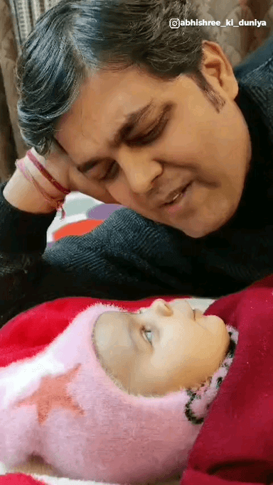 That AALAP moment 😃
#moments #hindisongs #singing #beti #funnybaby #cutebaby