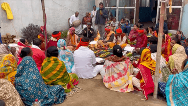 निरसा के शासनबेड़िया मोड़ स्थित जगन्नाथ मंदिर में आज श्रीमद् भगवद् कथा के समापन के बाद हवन का दृश्य
#indianews28 #nirsa #maithan #kumardhubi