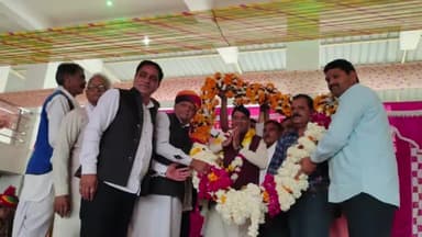 पुष्कर: ##मत्स्य भगवान मंदिर पुष्कर में कैबिनेट मंत्री सुरेश सिंह रावत का किया गया 51 किलो की माला से रावत समाज द्वारा स्वागत@@