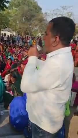 अनिश्चितकालीन धरना में अपनी बात रखते हुए राजकिशोर सिंह
#Dhibra