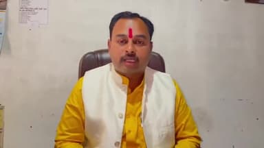 कटिहार वार्ड नंबर 41 में मा० महापौर श्रीमती उषा देवी अग्रवाल जी ने वार्ड 41 का चौमुखी विकास करते हुए बड़ी एवं छोटी कुल #एक_करोड़_56_लाख_53800 की लागत से #आठ बड़ी योजनाओं के साथ कुल 16 कच्ची सड़कों का निर्माण कार्य की स्वीकृति प्रदान की