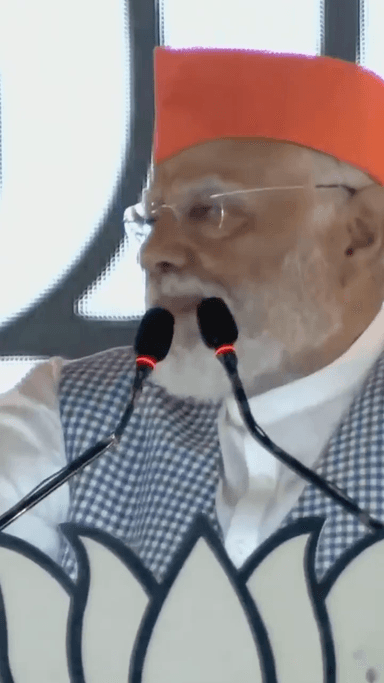 यशस्वी प्रधानमंत्री श्री नरेन्द्र मोदी जी ने एक फायदे वाली बात बताई है...
आप भी जानिये और जरूर याद रखें।
#मोदी_है_तो_मुमकिन_है #मोदी_ही_गारंटी_है