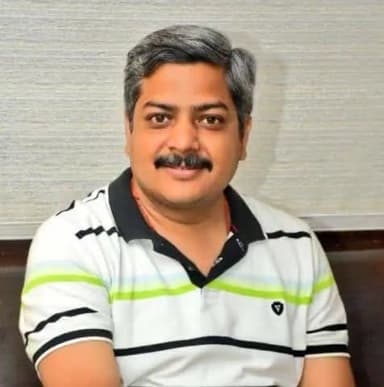 होलिका दहन पावन पर्व की आप सभी आदरणीय
जनों एवं मित्रो को हार्दिक बधाई एवं शुभकामनाएं।
#HolikaDahan #HolikaDahan2024
