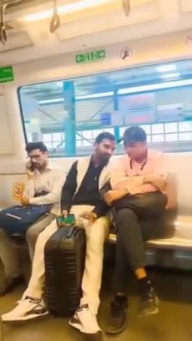 “जब सब कुछ आपके खिलाफ जा रहा हो, तो याद रखें कि हवाई जहाज हवा के खिलाफ उड़ान भरता है, उसके साथ नहीं
#Brijeshprajapati
#businessquotes #business #businessowner