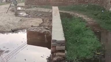 एटा: ग्राम शीतलपुर एटा के ग्राम प्रधान कोई भी काम नही कर रहे #gramin_breaking @