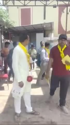 #jurycourt #votevapsipassbook
भ्रष्ट हो चुकें नेताओं और सरकारी कर्मचारी को नोकरी से निकालने की शक्ति #GunLawIndia #elt