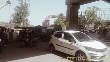 Meerut: ट्रांसपोर्ट नगर मेरठ सुबह के समय में लगा बैंक का जाम आम जनता हुई परेशान हुए!#मेरठ#गाज़ियाबाद #दिल्ली sr2847372