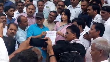 सांसद डिंपल को दिया शिक्षकों ने ज्ञापन
#मैनपुरी #आगरा #लखनऊ #दिल्ली #इटावा #बेवर #एटा #कन्नौज #गुरसहायगंज #सैफई