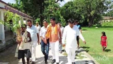 #बैकुंठपुर #पुरुषोत्तमपुर गांव में #पौधरोपण किया।
#एक_पेड़_माँ_के_नाम