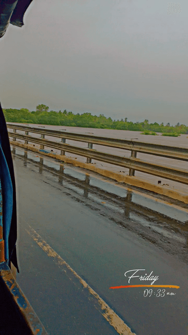 BILIMORA AMLSAD ROAD AMBIKA NADI
#viralpost #trendingshorts #likeforlike