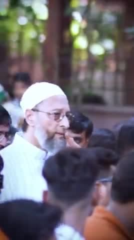 हमारी लड़ाई ग़रीबों को उनका हक़ और इंसाफ़ दिलाने की लड़ाई है।
#AIMIM #AsaduddinOwaisi #PrimeMinisterOfIndia #bharat