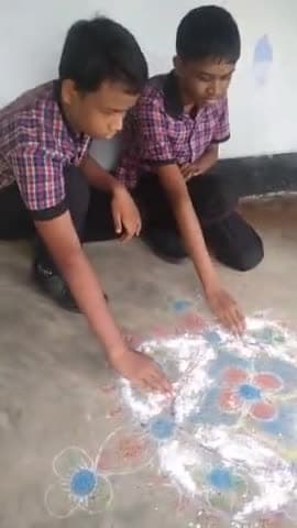 Mosaboni शिशु मंदीर २ dwara rangoli practice
#independenceday२०२४
#independenc@eday
#swatantratadiwas