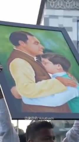 आधुनिक भारत के सूत्रधार 'भारत रत्न' स्व. श्री राजीव गाँधी जी की जयंती पर उन्हें नमन करता हूँ।
#RajivGandhi