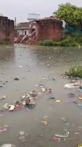 मानिकपुर कॉलोनी लड़ाईया पूरा वार्डक्रम 12 में मकान गिरा
#डबरा