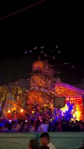 #Alipore_Durga_Puja_Pandal_Kolkat
#reelskolkata #reelsfacebook
#reelsinstagram