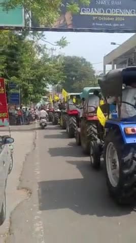 #ujjain #KisanAndolan #tractormarch
#kisanektazindabad #kisanekta