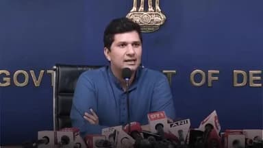 दिल्ली सरकार के तमाम काम रोकने वाले #BJP के #LG ने CM House से #मुख्यमंत्री_Atishi जी का सामान फ़िकवाया #सौरव_भारद्वराज