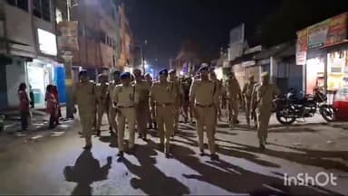 #DIG और #ADG #गोरखपुर परिक्षेत्र गोरखपुर द्वारा #देवरिया में किया गया पैदल मार्च।