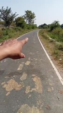 गांव झरियाणा के बाजू में नया गांव बावजी करके गांव है इस गांव में पानी पीने की बहुत समस्या हो रही है लोग चलते-चलतेपानी ले
