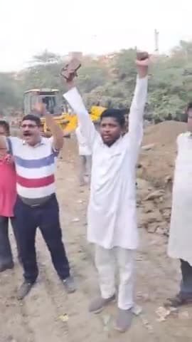 मदनपुर खादर पॉकेट ए मैं छठ घाट का निर्माण अशोक प्रधान जी के नेतृत्व में करवाया जा रहा है #chhat #ghat#delhi#okhla