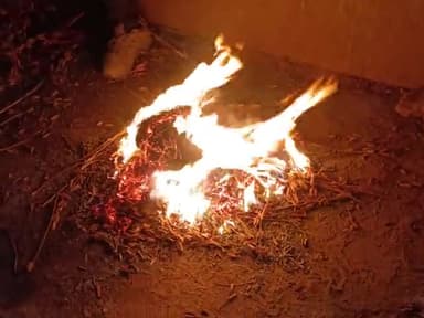 #Sardi me aag ka sahara Sardi tej ho Rahi ha
