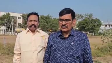 పెనమలూరు: ఉయ్యూరులో అనాధికార లేఔట్ పరిశీలన