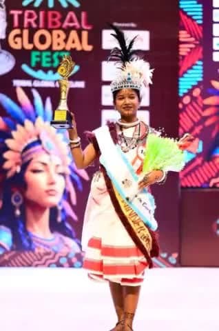 Tribal Global Queen World का खिताब जीतकर Ranchi पहुंची #Puja_Lakra जोहार बधाई
#tribal
#adivasiculture
#tribal
#latestnews